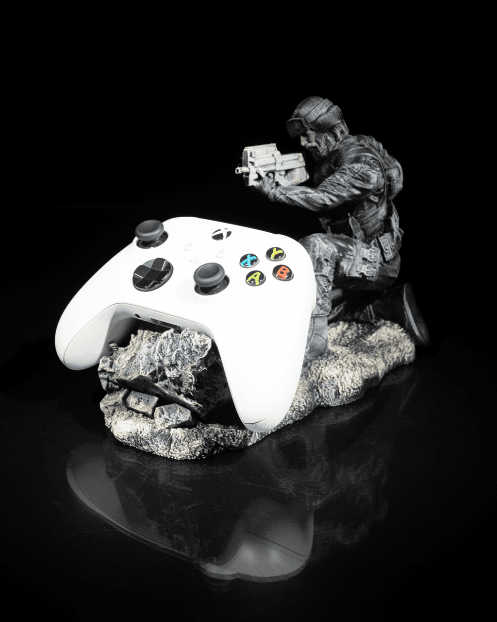 Military Controller stand